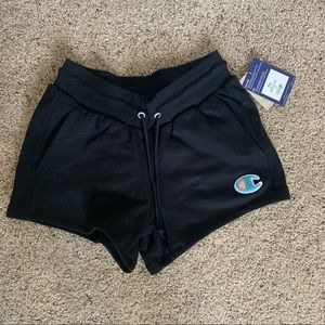 NWT Champion Reverse weave short with pockets